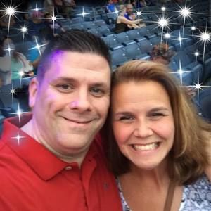 Meet your Posher, Cynthia